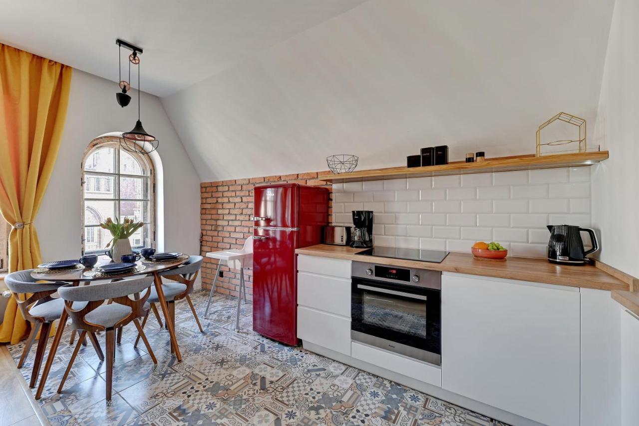 Pola By Q4Apartments - Heart Of The Old Town Гданск Екстериор снимка
